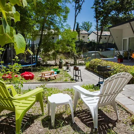 Camping Albatross Breeze 100m From The *