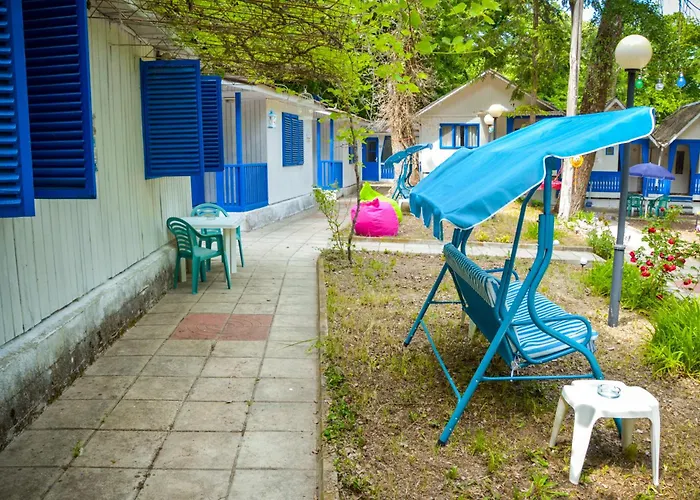 Campsite Albatross Breeze 100m From The *